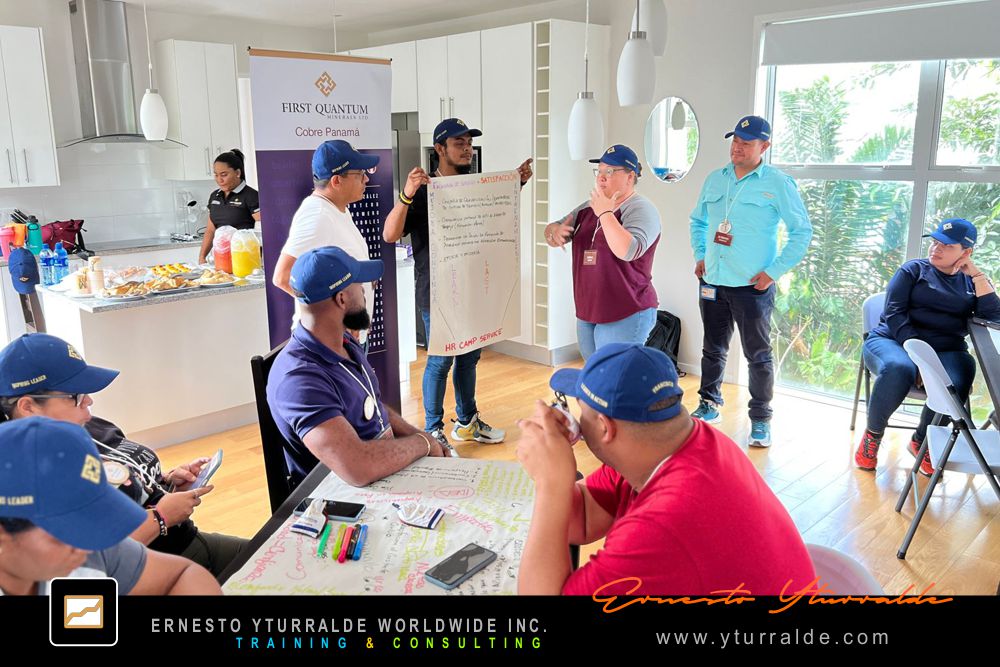 Team Building Max LATAM con talleres de integración empresarial y cuerdas bajas