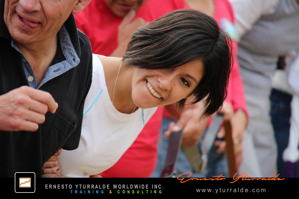 Team Building Max LATAM | Talleres de Cuerdas | Taller de Trabajo en Equipo para Empresas