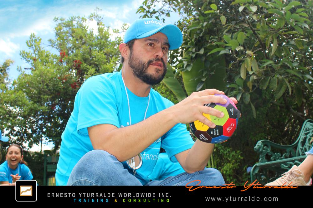 Team Building Max LATAM | Talleres de Cuerdas | Dinámicas de Grupos y Actividades para Team Building Empresarial